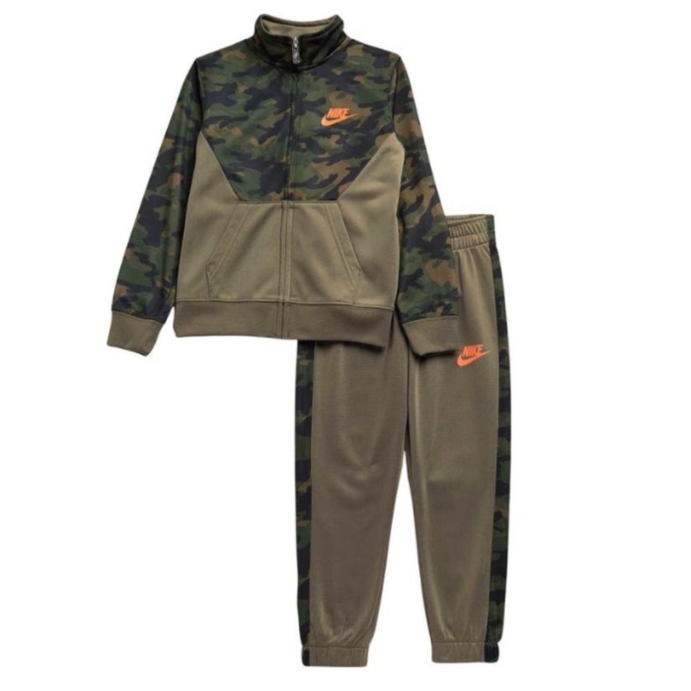 NWT Nike Camo Tracksuit Jacket Joggers Pants Set